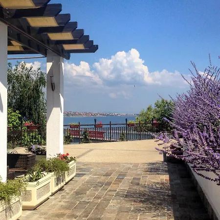 Garden In Santa Marina Village Apartmán